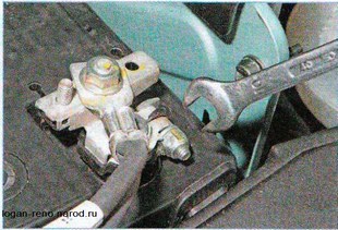 IL4Y - будь в курсе всего интересного.: Замена "лягушки" датчика стоп-сигналов на Dacia Logan - Новый Logan